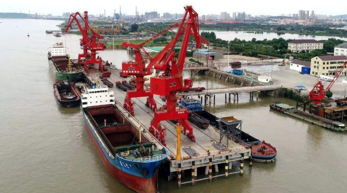 德宏概述露天料场港口封闭问题的实行方法